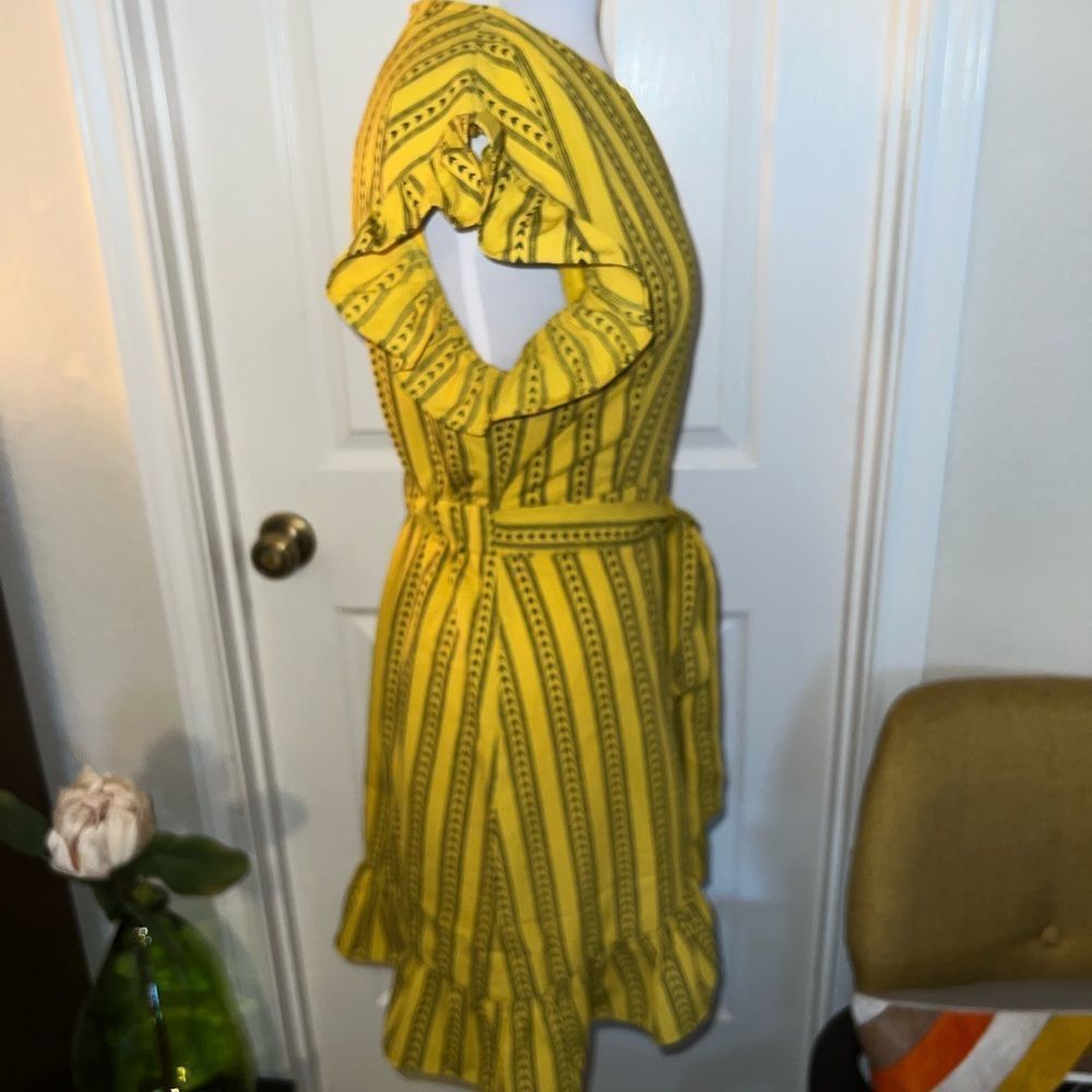 NWT yellow/gold & black dress - Picture 9 of 14
